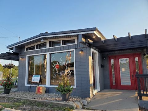 Salon Savvy, beauty salon in Pittsburg, KS